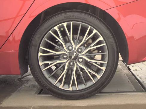 Used 2024 Kia Forte GT-Line image 10