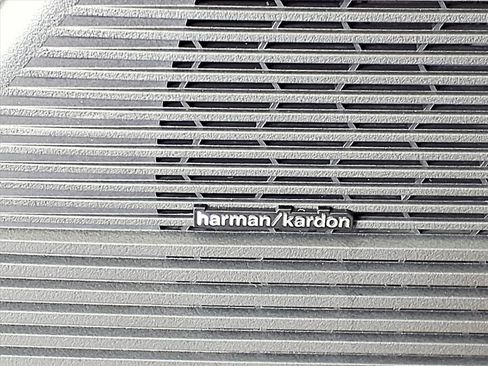 New 2026 Subaru Outback Limited image 19