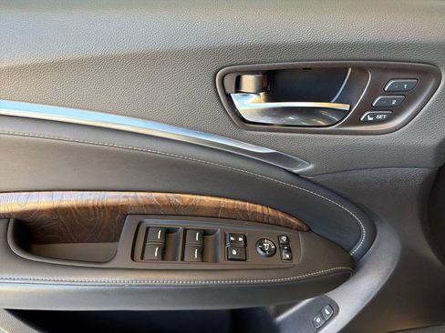 Used 2019 Acura MDX FWD w/ Advance Package image 12