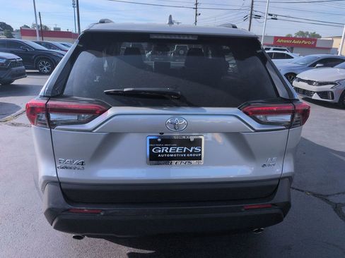 Certified 2025 Toyota RAV4 LE AWD/4WD image 4