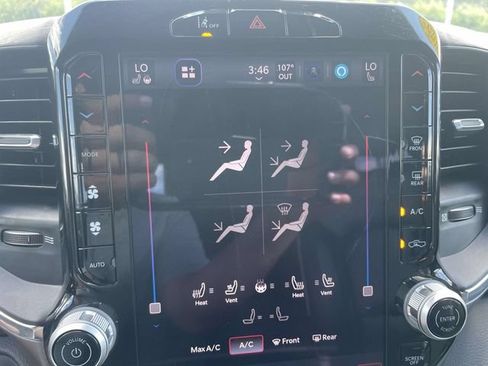 Used 2025 RAM 1500 Laramie AWD/4WD image 28
