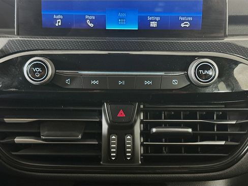 Used 2024 Ford Escape ST-Line image 23