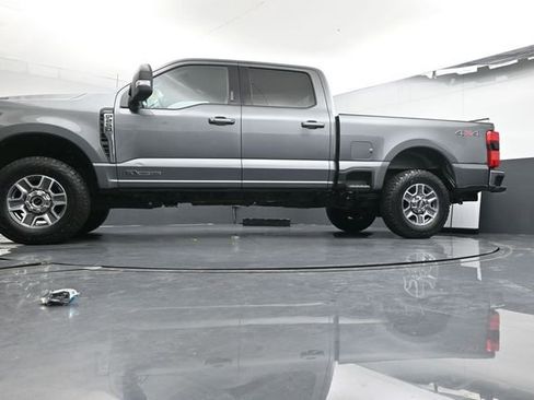 Used 2024 Ford F250 Lariat AWD/4WD image 27