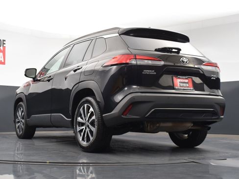 Used 2022 Toyota Corolla Cross XLE image 28