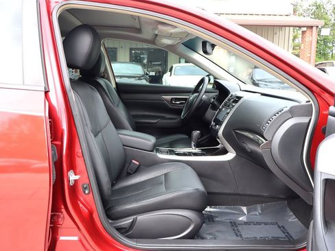 Used 2013 Nissan Altima 2.5 SL w/ Technology Pkg FWD image 17