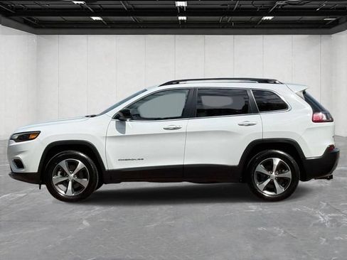 Certified 2022 Jeep Cherokee Limited AWD/4WD image 2