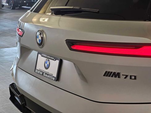 New 2026 BMW iX M70 image 7