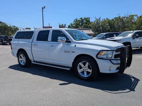 Used 2015 RAM 1500 Express RWD image 2