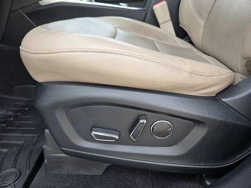 Certified 2020 Ford Explorer Limited AWD/4WD image 10