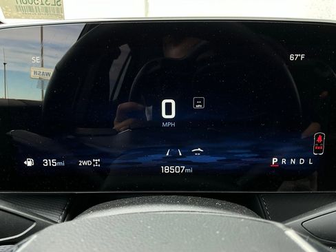 Used 2025 Chevrolet Equinox LT image 36