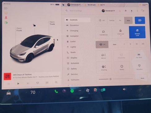 Used 2022 Tesla Model Y Long Range image 15