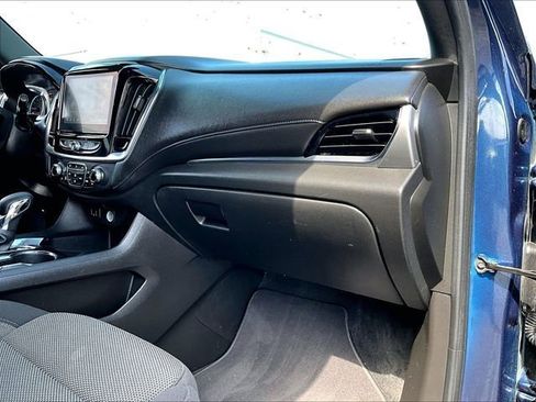 Used 2023 Chevrolet Traverse LT FWD image 13