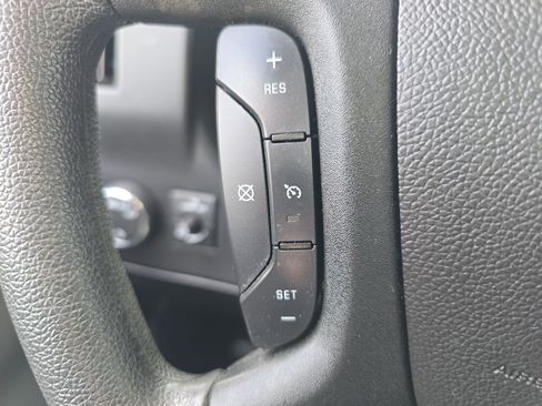 Used 2019 Chevrolet Express 2500 w/ Driver Convenience Package image 13