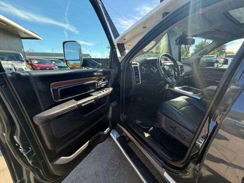 Used 2018 RAM 3500 Laramie w/ Protection Group AWD/4WD image 22