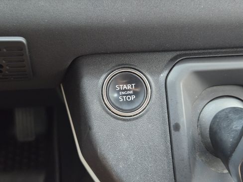Used 2023 Land Rover Defender 110 S AWD/4WD image 19