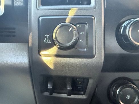 Used 2020 Ford F250 XL w/ Power Equipment Group image 26