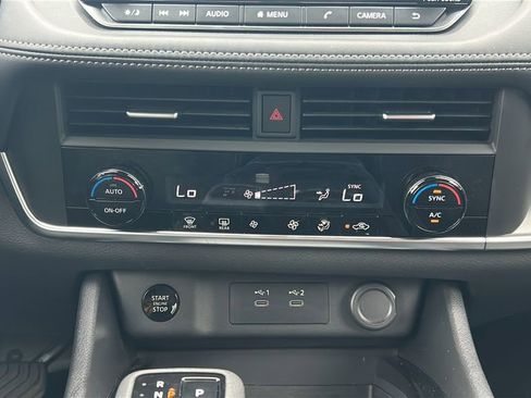 Used 2026 Nissan Rogue SV FWD image 21