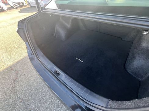 Used 2023 Nissan Altima 2.5 S FWD image 30