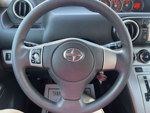 Used 2014 Scion xB image 22