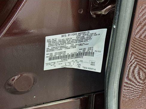 Used 2012 Lincoln MKS AWD image 32
