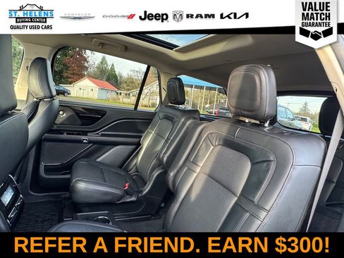 Used 2023 Lincoln Aviator Reserve w/ Elements Package Plus image 33