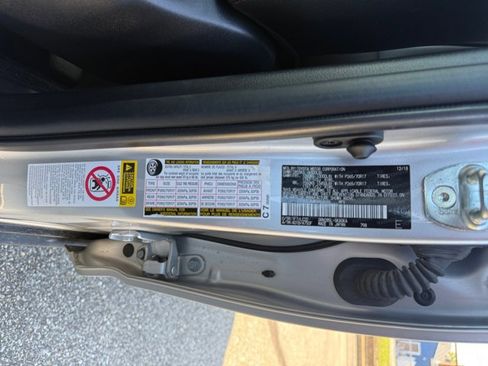 Used 2019 Toyota 4Runner TRD Off-Road Premium image 31