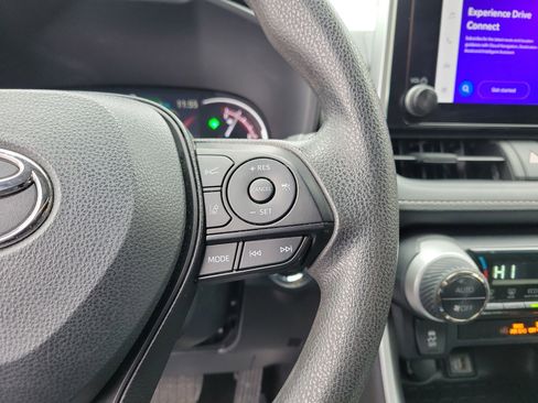 Used 2024 Toyota RAV4 XLE image 23