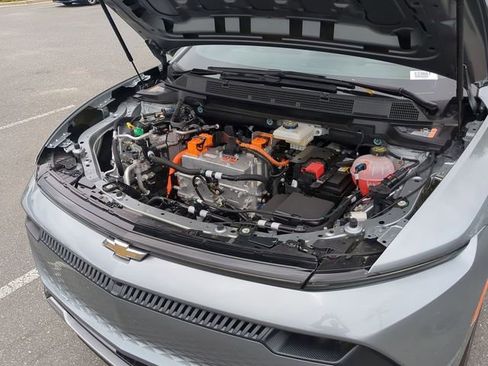 New 2025 Chevrolet Equinox EV LT w/ Convenience Package II image 49