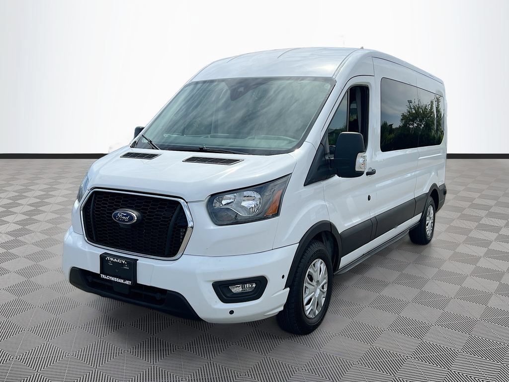 Used 2024 Ford Transit 350 XLT RWD image 3