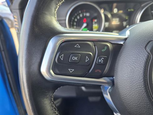 Used 2022 Jeep Wrangler Unlimited Sahara image 17