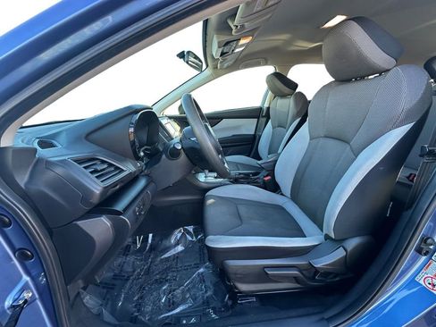 Used 2019 Subaru Crosstrek 2.0i image 9