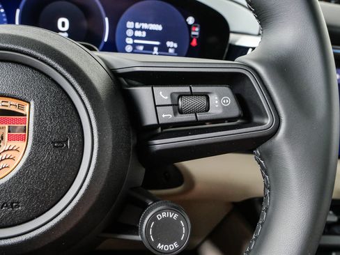 New 2026 Porsche Macan 4 Electric AWD/4WD image 12