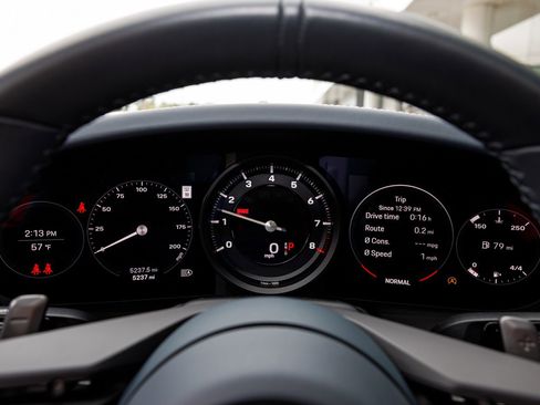 Used 2024 Porsche 911 Targa 4S image 32