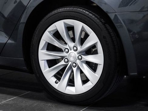 Used 2018 Tesla Model S 75D image 60