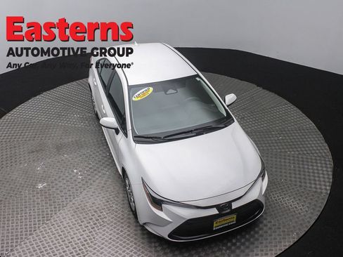 Used 2026 Toyota Corolla LE FWD image 3