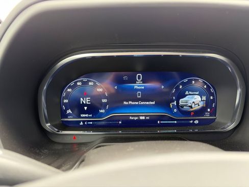 Used 2024 Chevrolet Tahoe High Country image 25