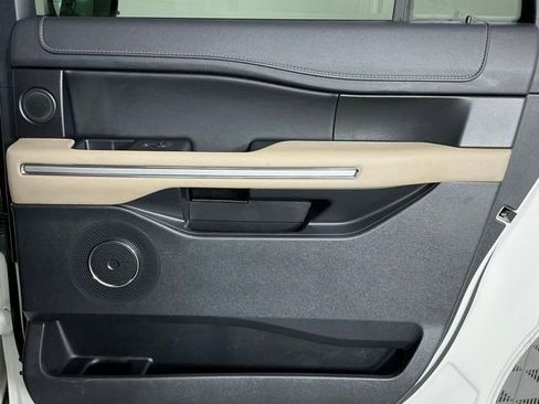 Used 2024 Ford Expedition Max Limited image 28