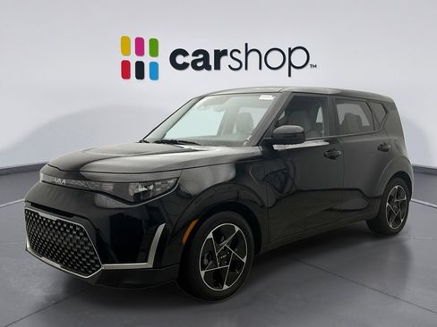 Used 2023 Kia Soul EX image 1