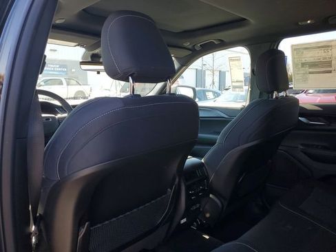 New 2026 Jeep Grand Cherokee Laredo X image 12