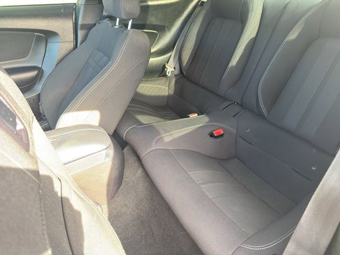 Used 2019 Ford Mustang Coupe image 16