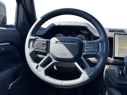 New 2025 Land Rover Defender 110 S image 25