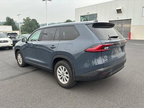 Used 2025 Toyota Grand Highlander AWD image 13