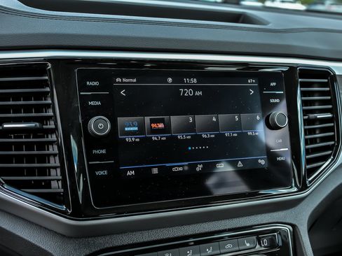 Used 2023 Volkswagen Atlas SE w/ Panoramic Sunroof Package AWD/4WD image 42