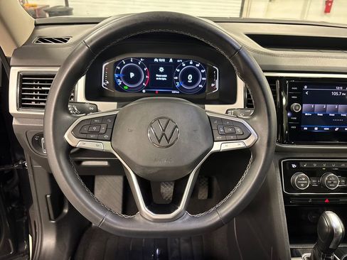 Used 2022 Volkswagen Atlas SE image 31