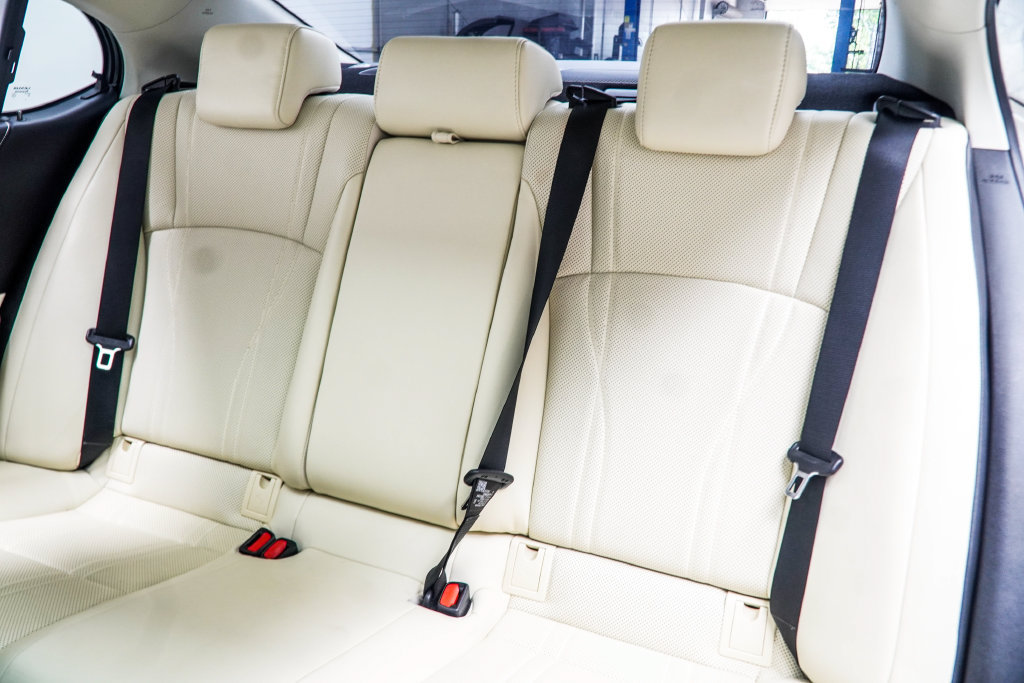 Used 2022 Lexus ES 350 Ultra Luxury w/ Accessory Package 2 FWD image 44