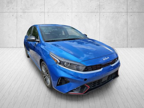 Used 2023 Kia Forte GT-Line w/ GT-Line Premium Package FWD image 2