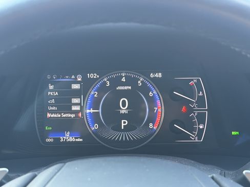 Used 2024 Lexus ES 350 w/ Premium Package FWD image 13