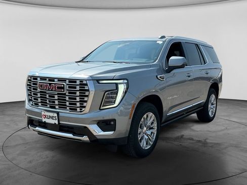 Used 2025 GMC Yukon Denali w/ Sun & Power Step Package AWD/4WD image 5