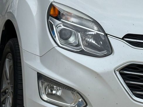 Used 2017 Chevrolet Equinox Premier w/ Enhanced Convenience Package image 4