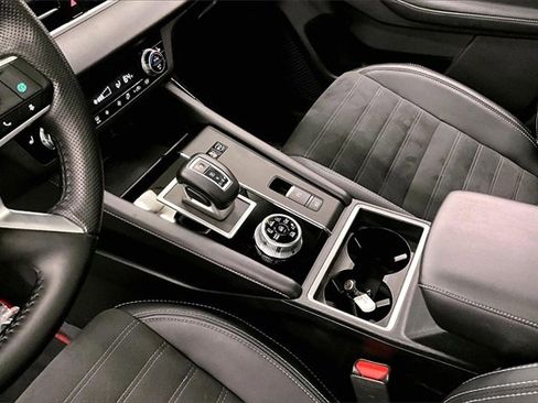 Used 2024 Mitsubishi Outlander Ralliart image 14